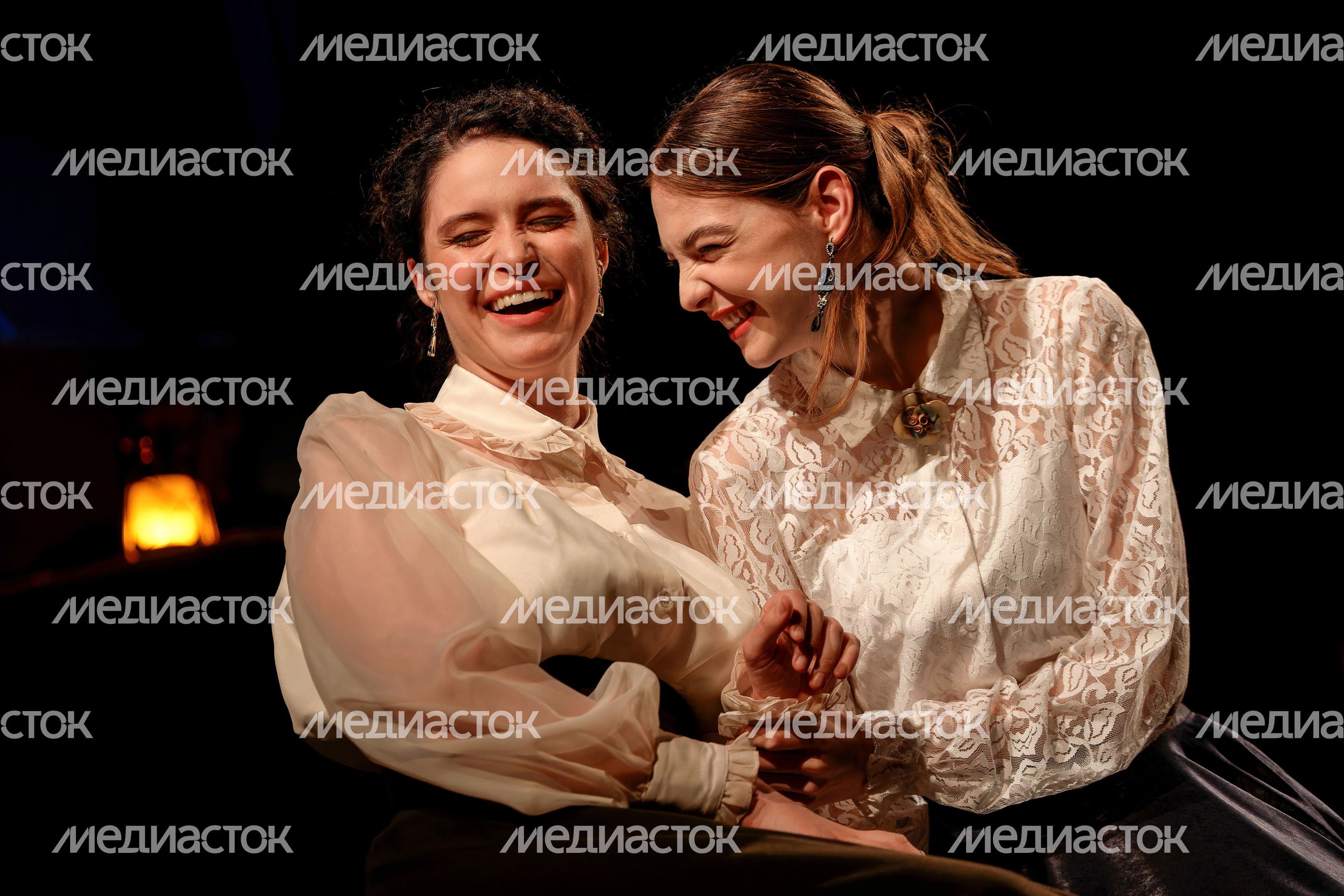 Премьера спектакля «Багаж» от ММДТ «Крылья» в Театральном центре «Жаворонки» Одинцовского округа