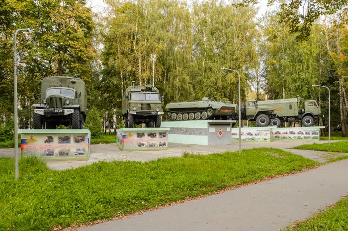 Бронницы. Мемориал Аллея славы воинов-автомобилистов
