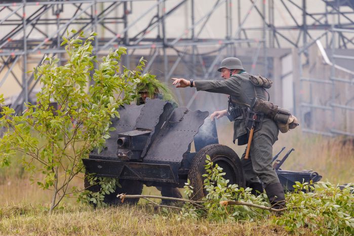 Эпизод Курской битвы под Прохоровкой на военно-исторической реконструкции в Центральном парке «Патриот»