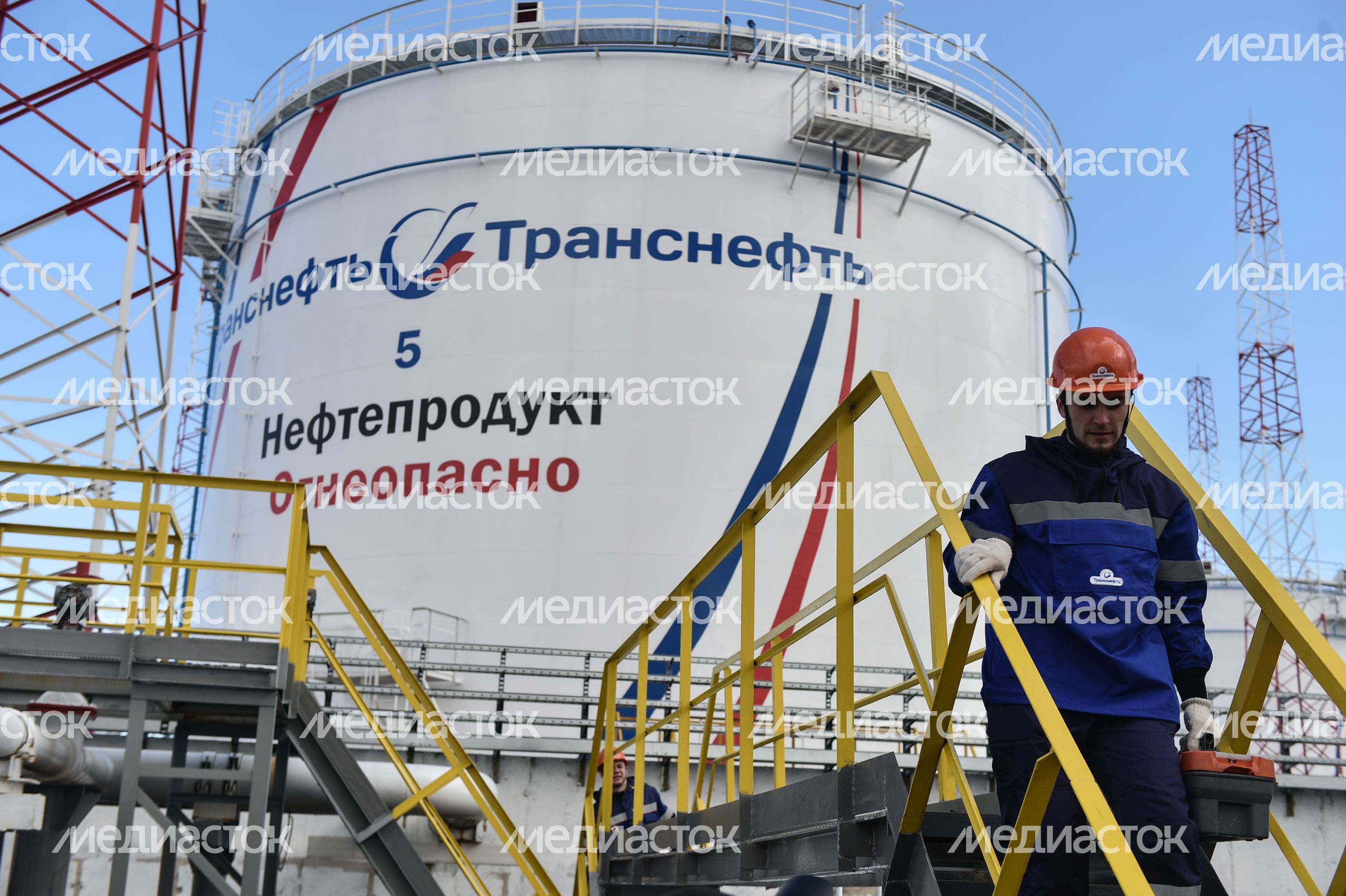 Нефтебаза РОСНЕФТЬ в Подмосковье