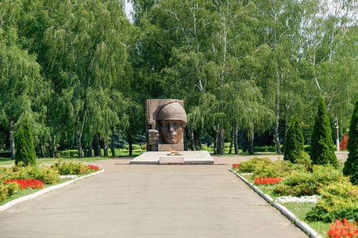 Мемориальный парк в Коломне летом