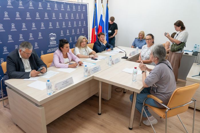 Общественный прием граждан провели в Лобне