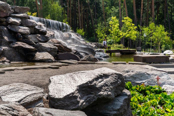 Водопад в парке Малевича 2024 в Одинцовском округе