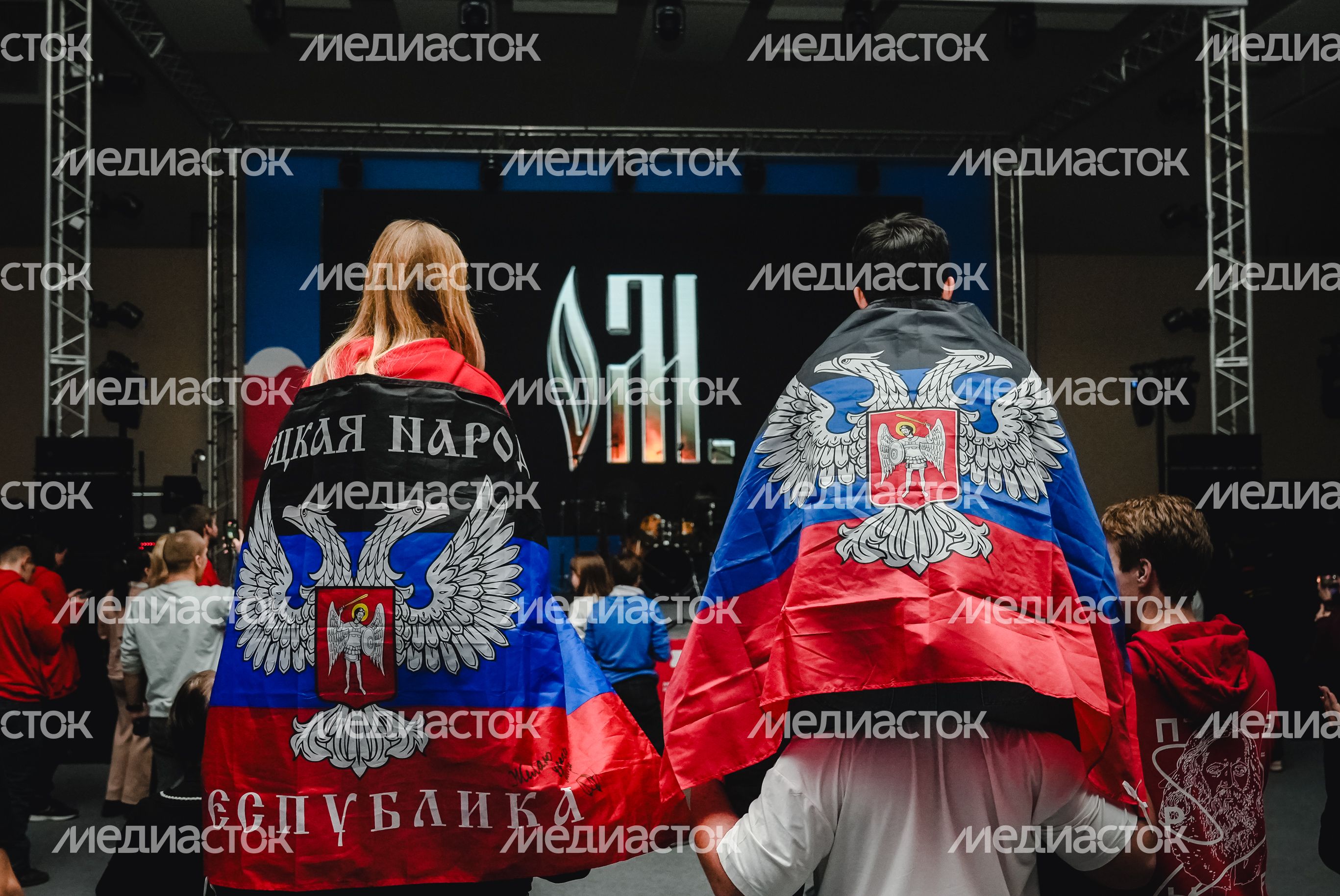 Флагманский молодежный форум "Мы - Россия" завершился в Подмосковье Флагманский молодежный форум "Мы - Россия" завершился в Подмосковье