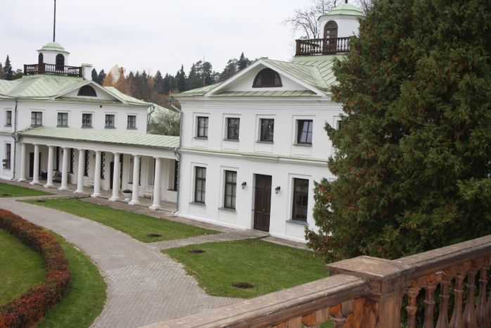 Усадьба Середниково