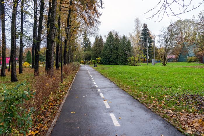 Городской парк культуры и отдыха Солнечногорска осенью