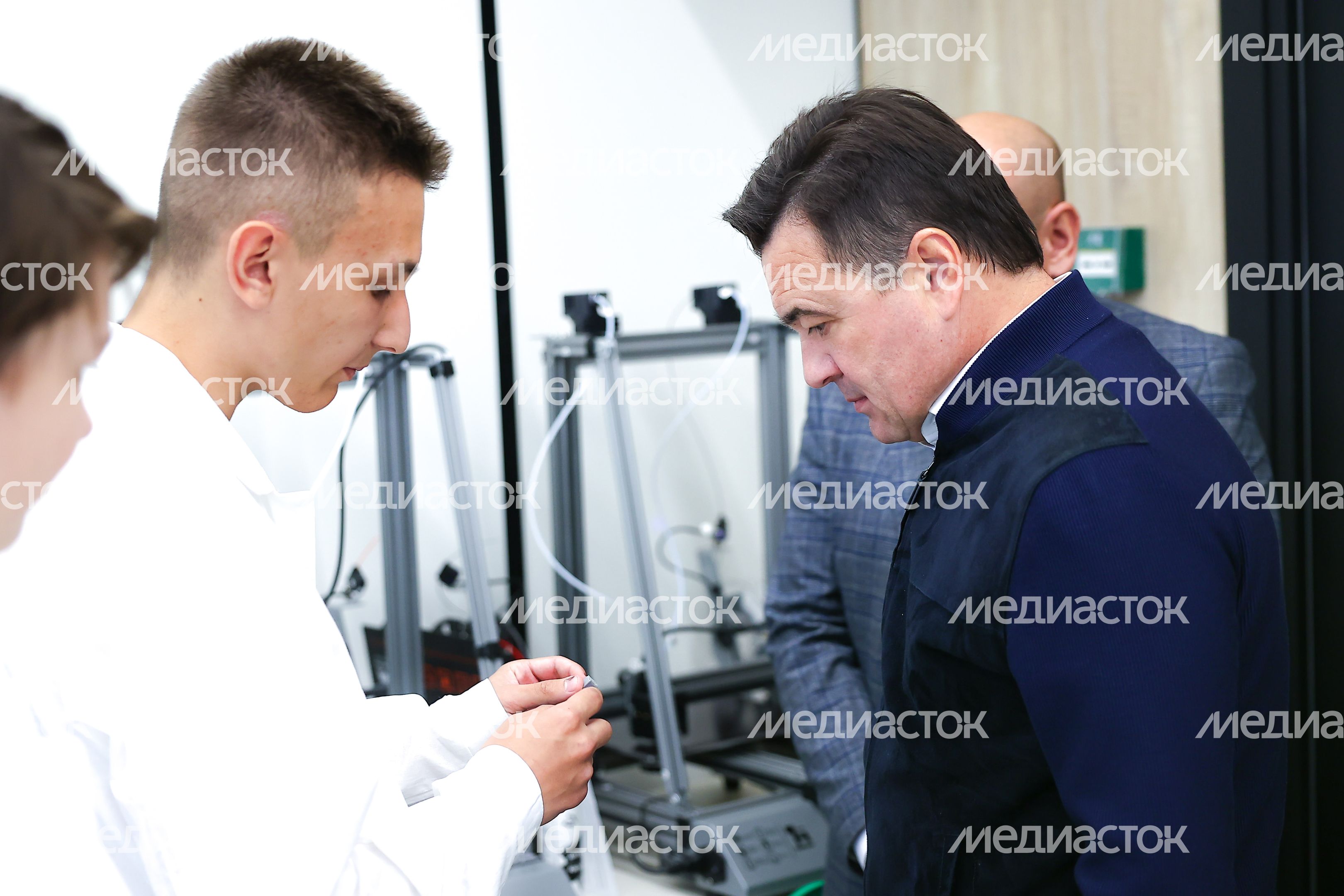 Посещение корпуса Физтех-колледжа в Долгопрудном после капремонта Губернатором Поодмосковья