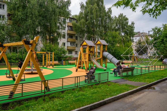 Новая детская площадка на улице Победы в Электростали