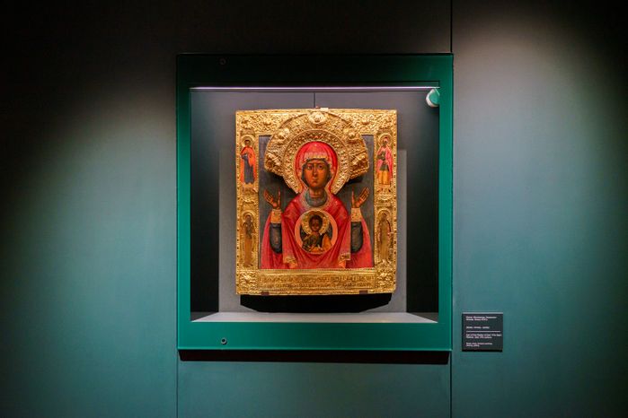 Выставка «Реликвии и сокровища Троице-Сергиева монастыря 11-17 вв.» в Ризнице Троице-Сергиевой лавры