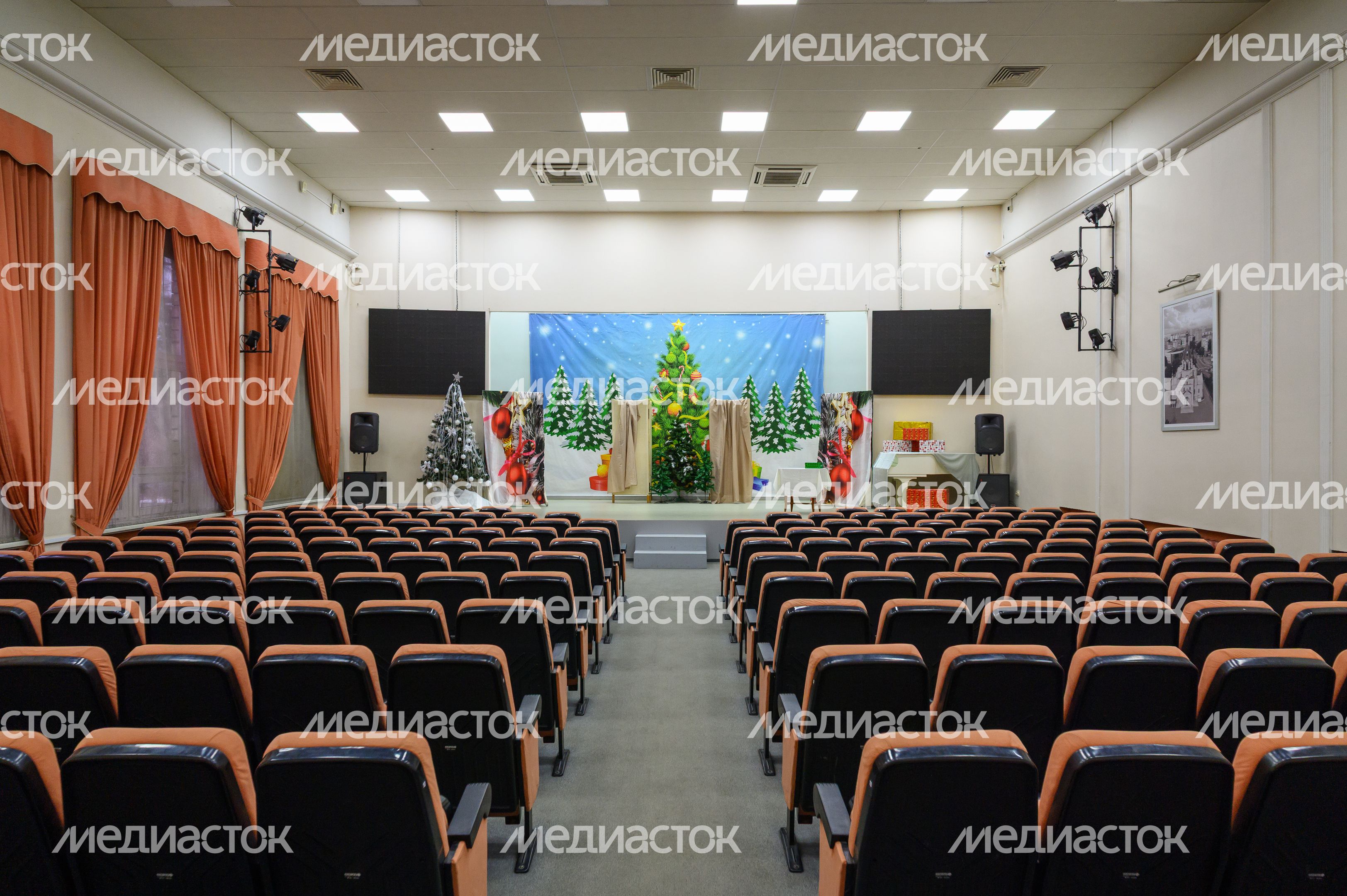 Концертный зал во Дворце культуры «Сатурн» в Раменском - умном ДК Концертный зал во Дворце культуры «Сатурн» в Раменском - умном ДК
