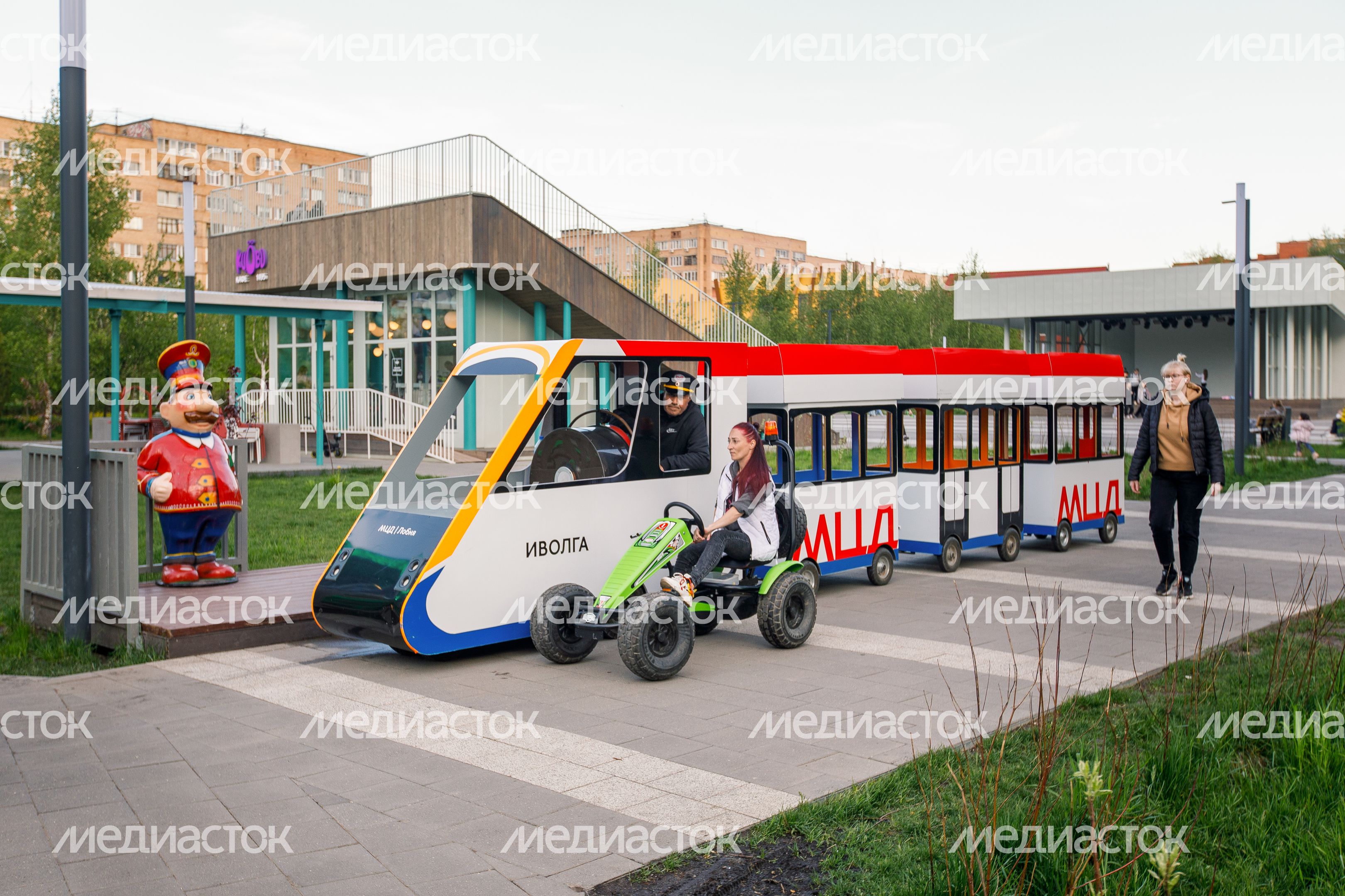 Мини-поезд «Иволга» МЦД в парке культуры и отдыха в Лобне Мини-поезд «Иволга» МЦД в парке культуры и отдыха в Лобне