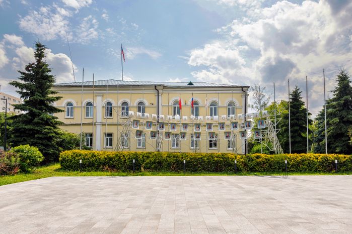 Доска почета на Советской площади в Дмитрове