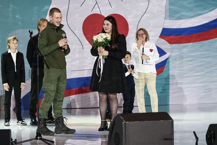 Лауреатами премии "Мы рядом. Доброе дело" стали 70 человек