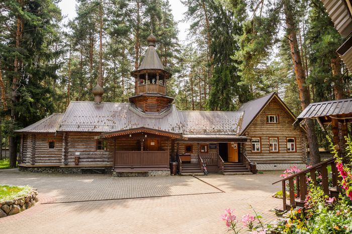 Дубна. Смоленская церковь