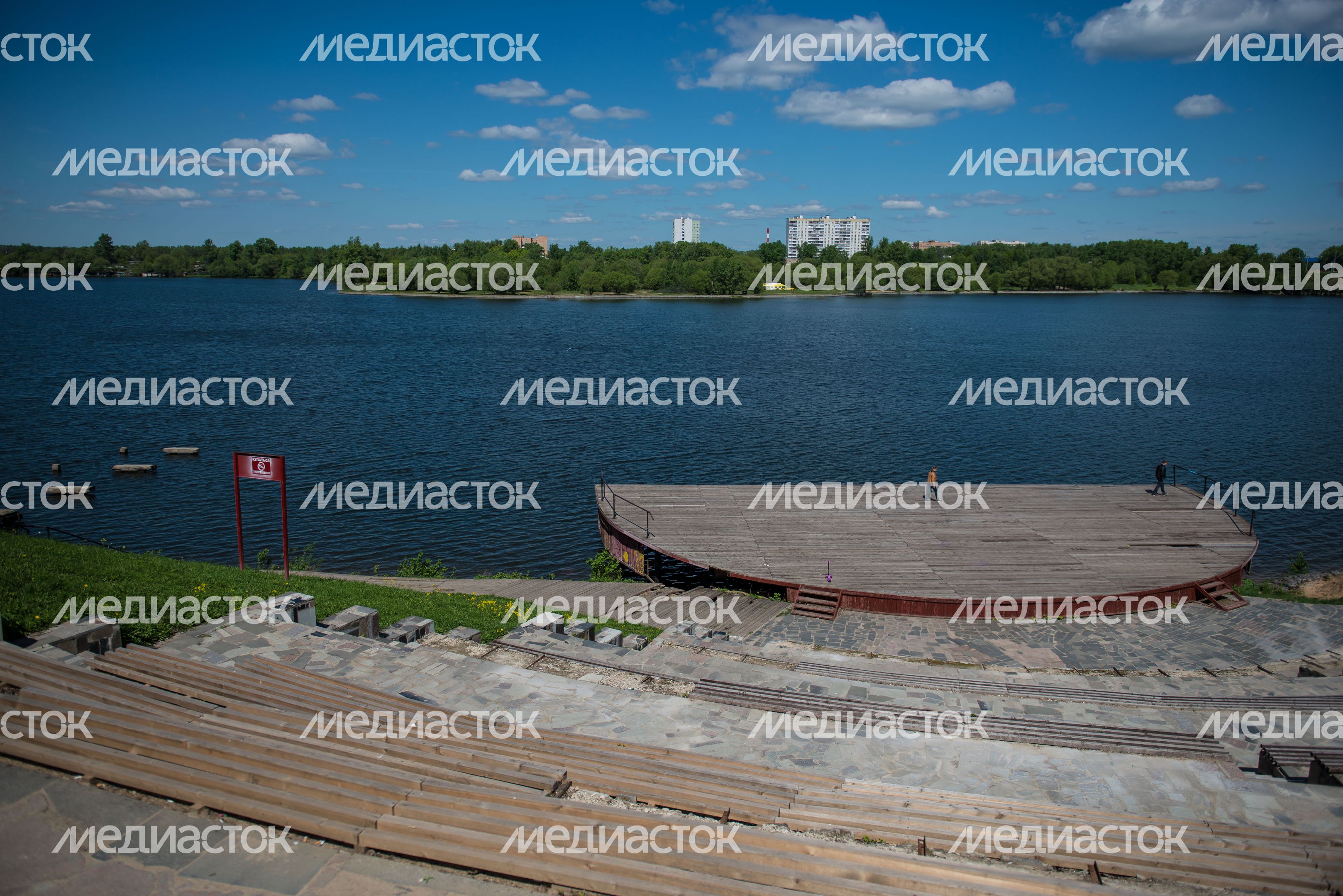Летний амфитеатр в Долгопрудном