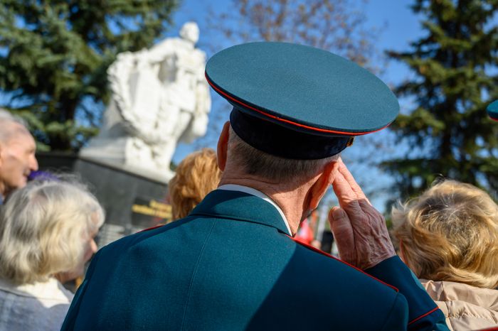 Памятное мероприятие в честь Дня Победы у мемориала Великой Отечественной войны в Яхроме