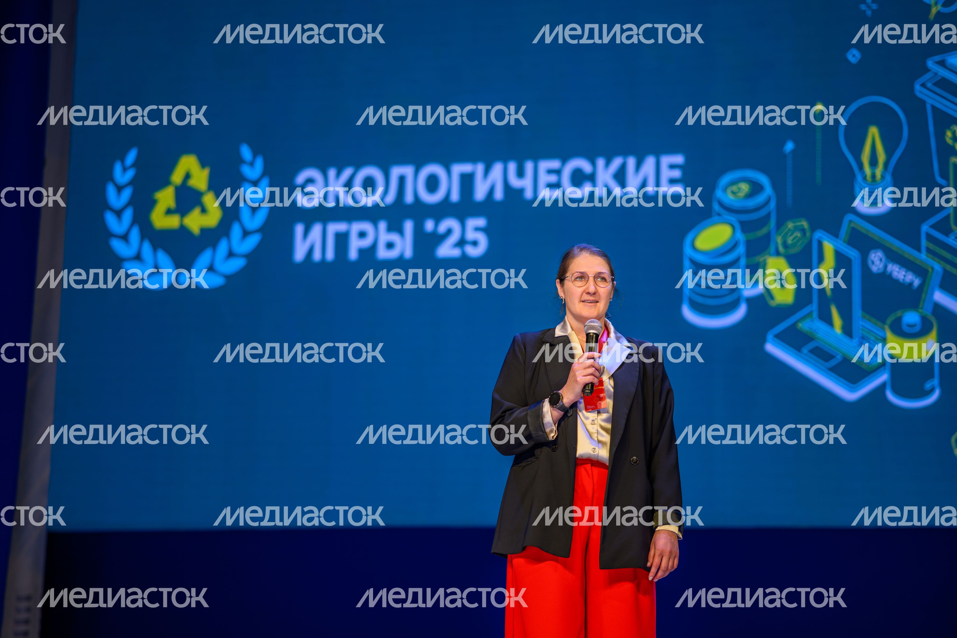 Награждение ко Дню вторичной переработки в Долгопрудном