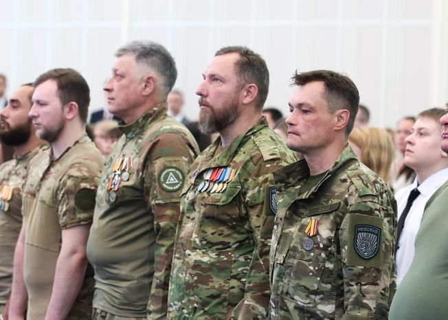 Бойцы отряда БАРС получили государственные награды