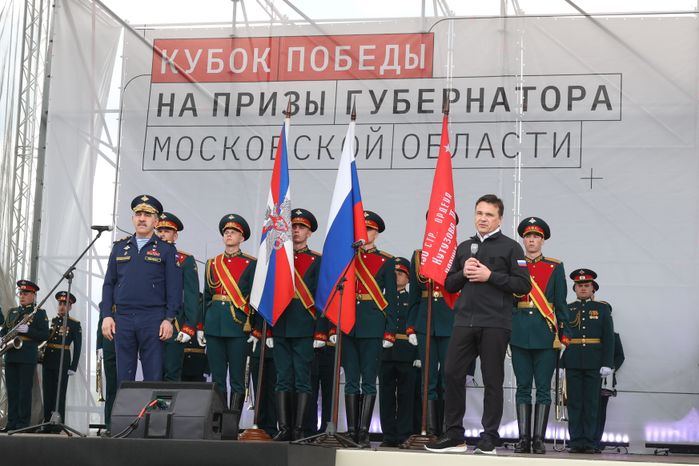 Андрей Воробьев вручил призы победителям III "Кубка Победы" по армейскому тактико-стрелковому многоборью