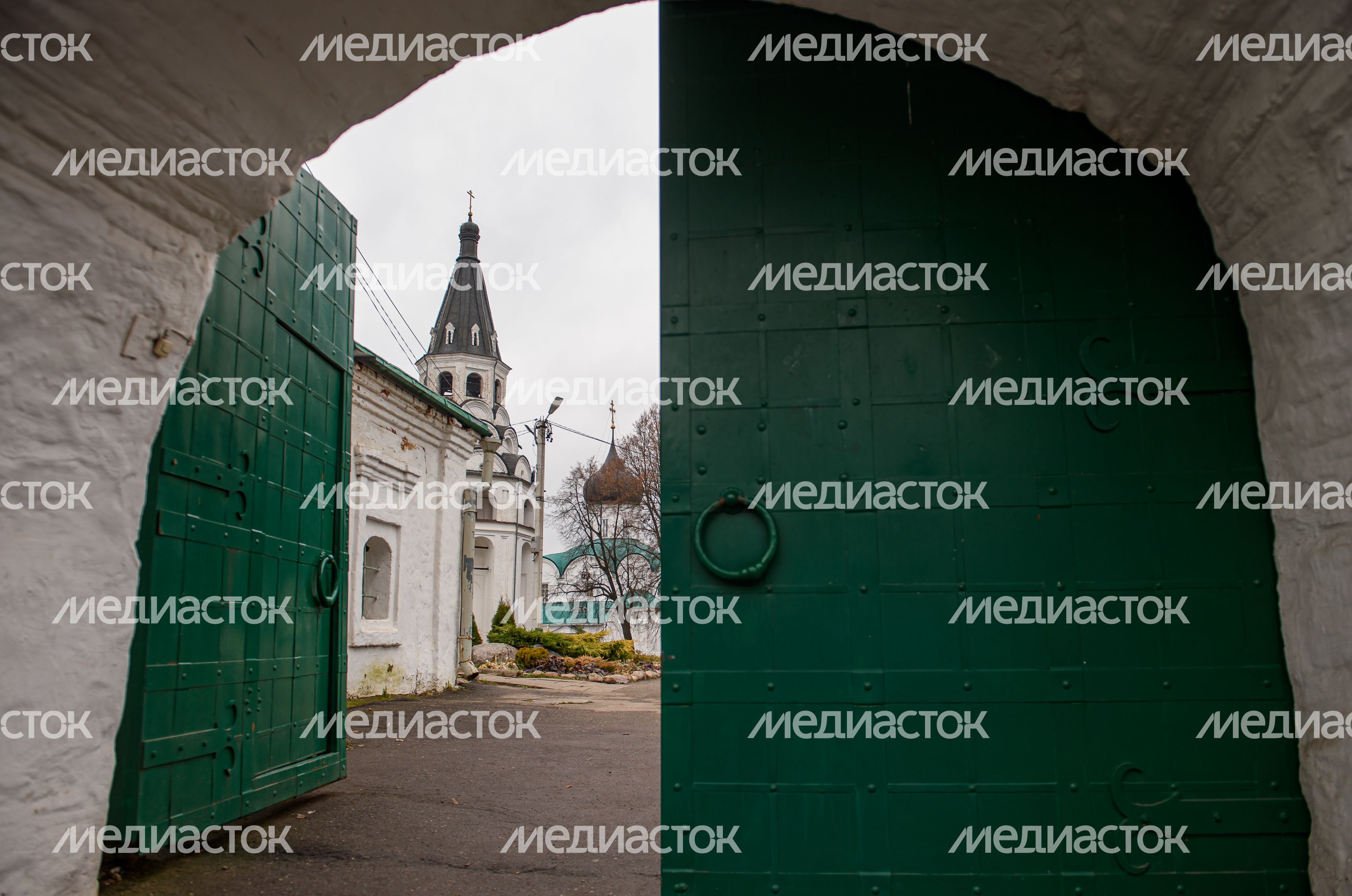 Осенние виды музея-заповедника «Александровская cлобода» Осенние виды музея-заповедника «Александровская cлобода»