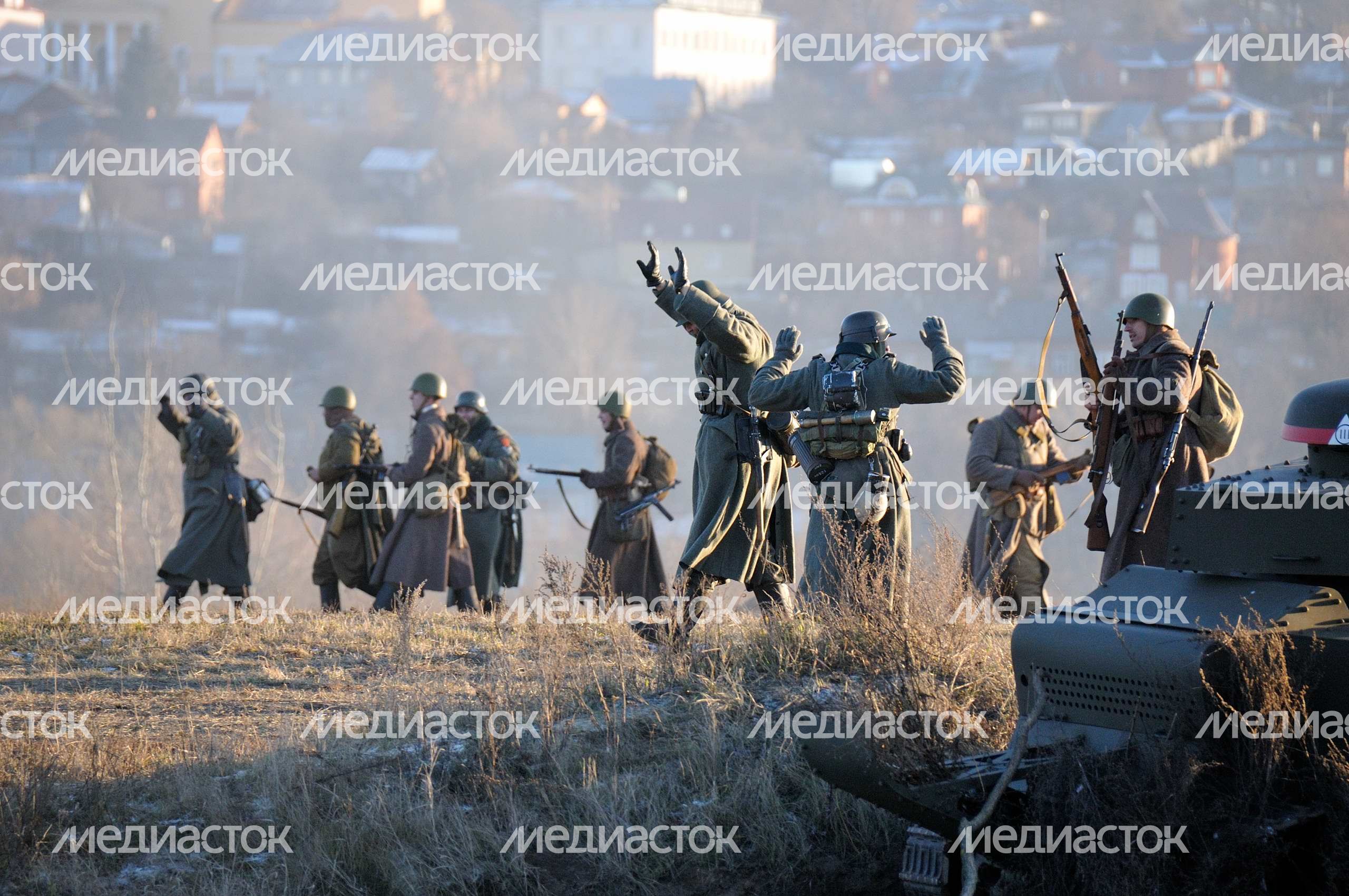 Реконструкция битвы под Москвой времен ВОВ в Ступинском районе