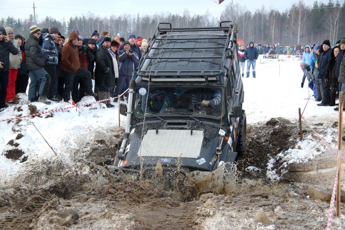 Зимний джип-спринт на внедорожниках в Дубне