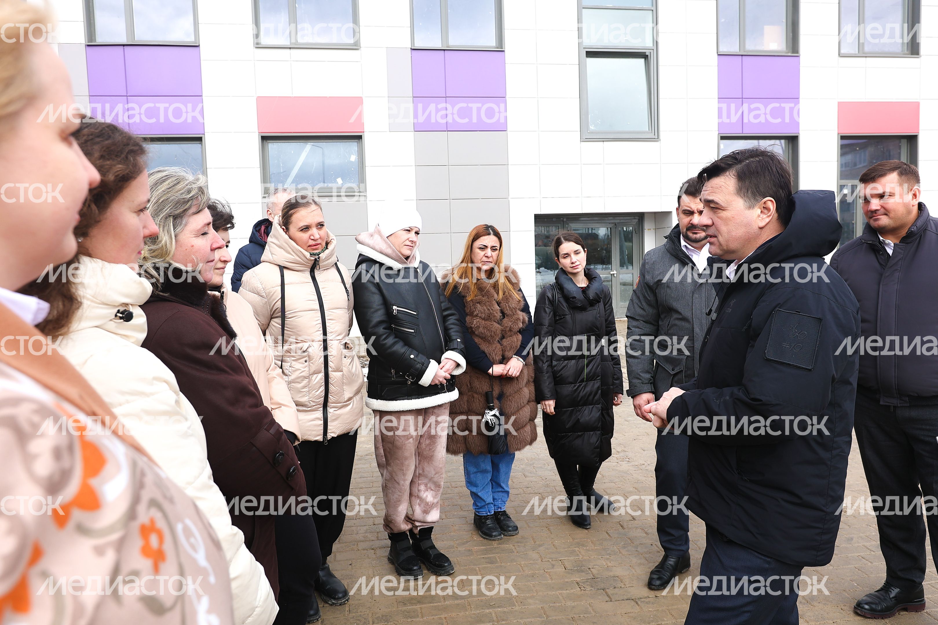 Проверка хода строительства школы в Тучкове Губернатором Подмосковья