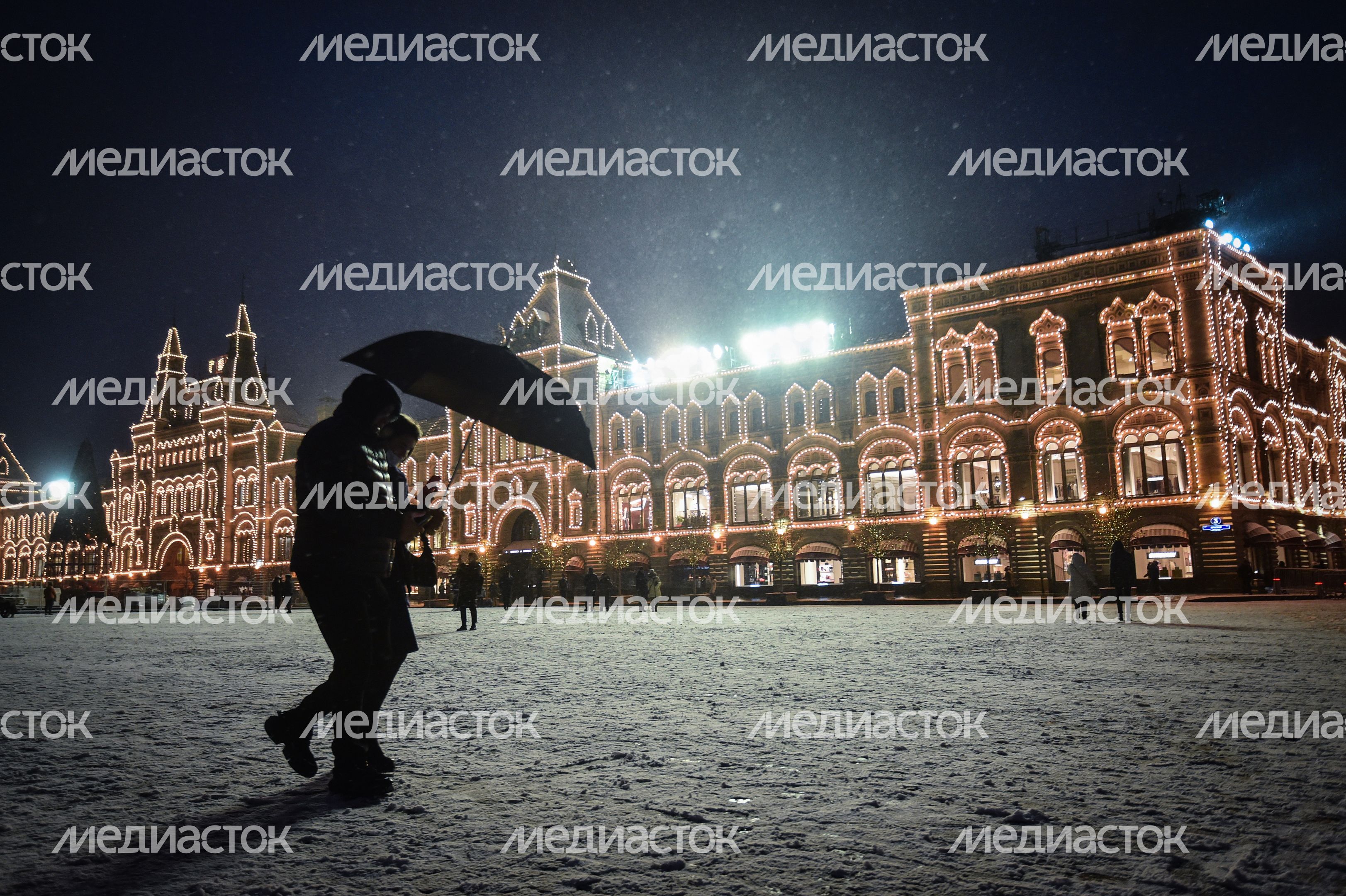 Первый снег в Москве