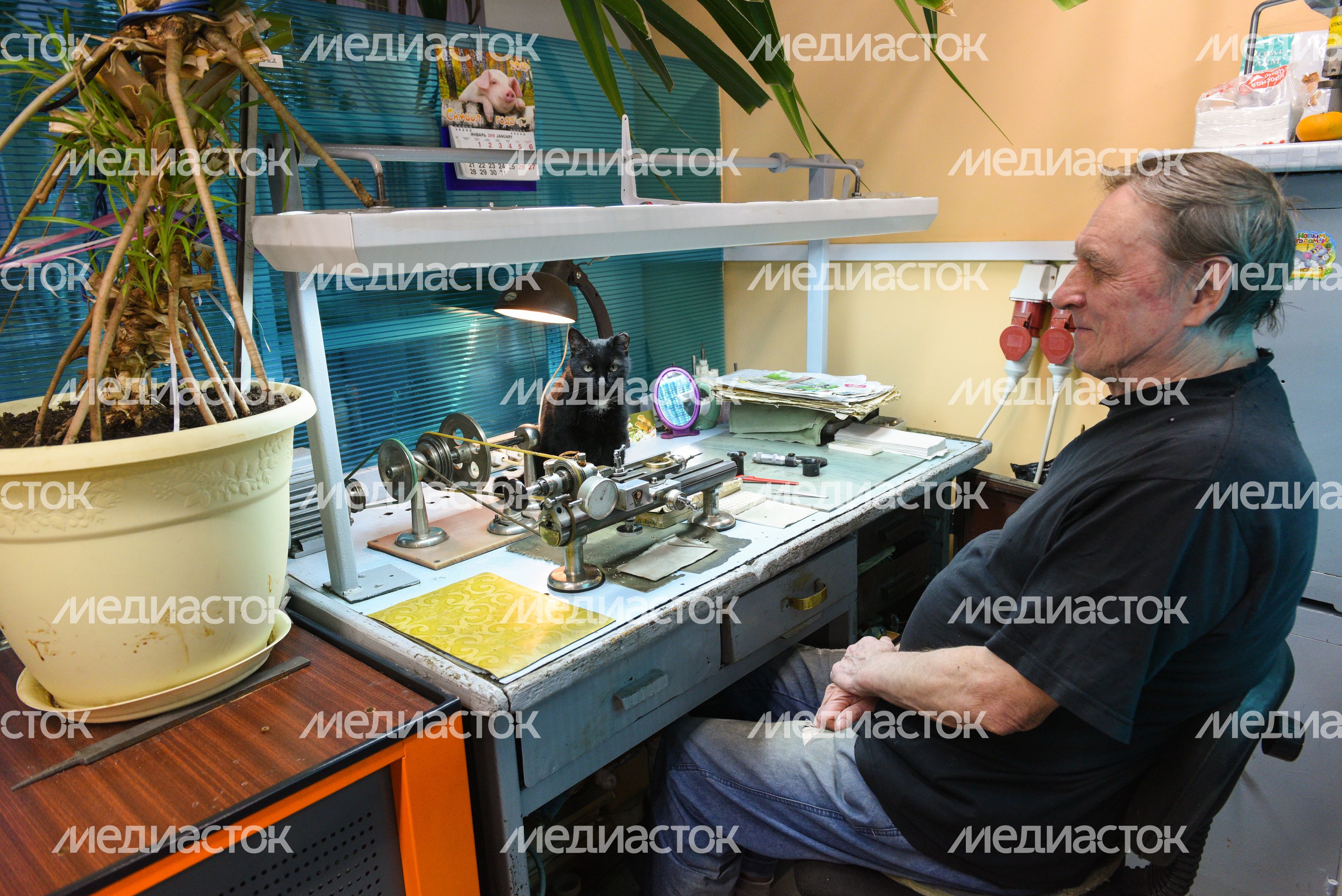 Часовой Завод «Полет-Хронос»