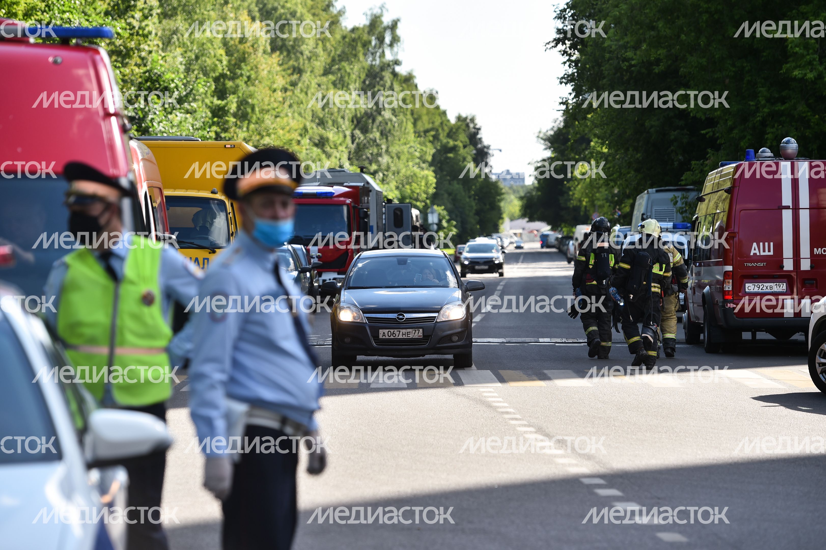 Кадры с места взрыва в доме на улице Проходчиков в Москве