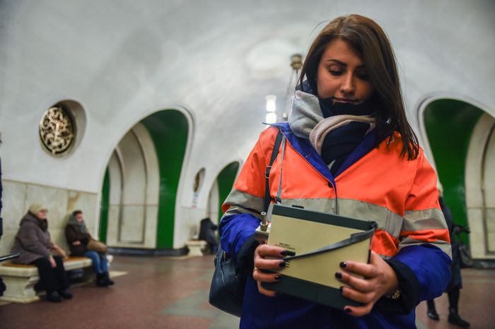 Проверка воздуха в Московском метрополитене