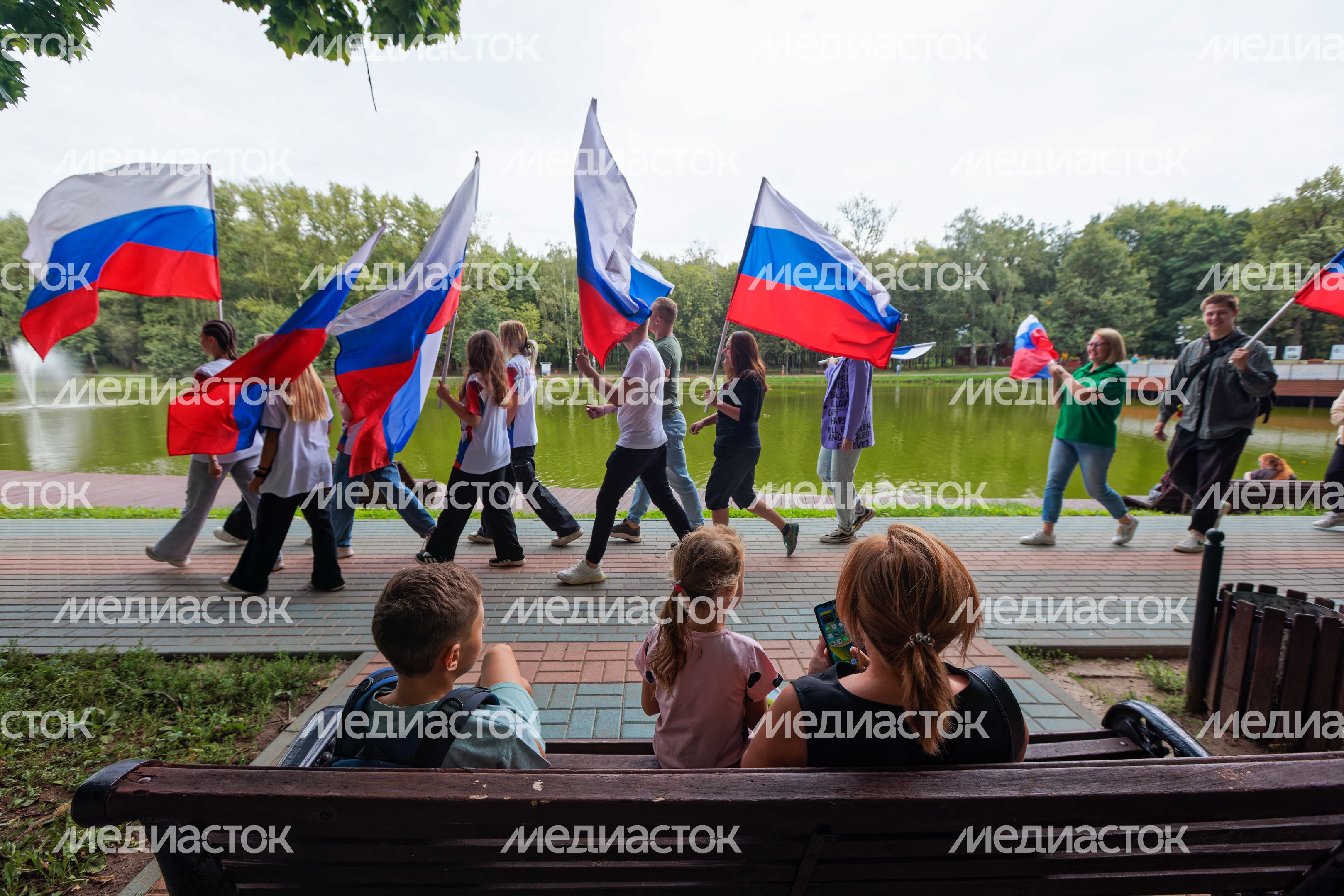 День флага России в Красногорске День флага России в Красногорске