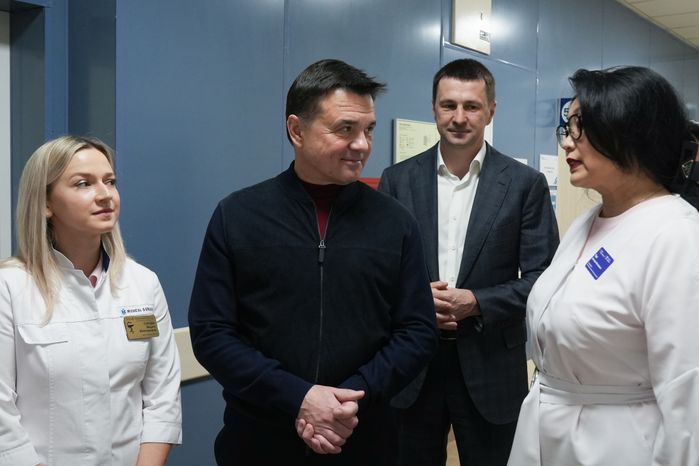 Андрей Воробьев проверил работу Центральной городской поликлиники в Лобне