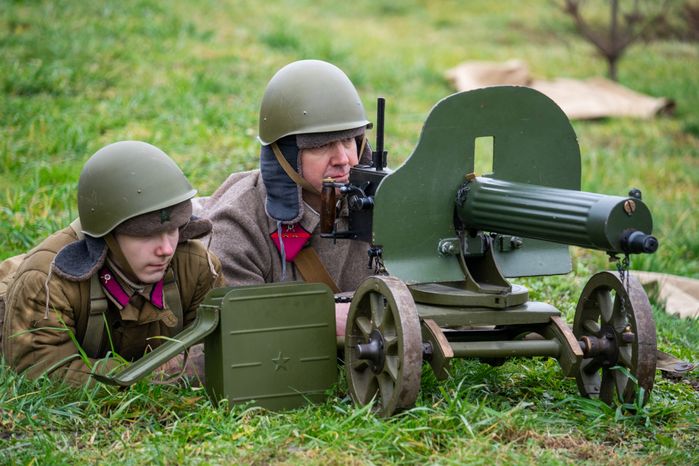 Военно-историческая реконструкция «Битва под Москвой» ко Дню воинской славы России