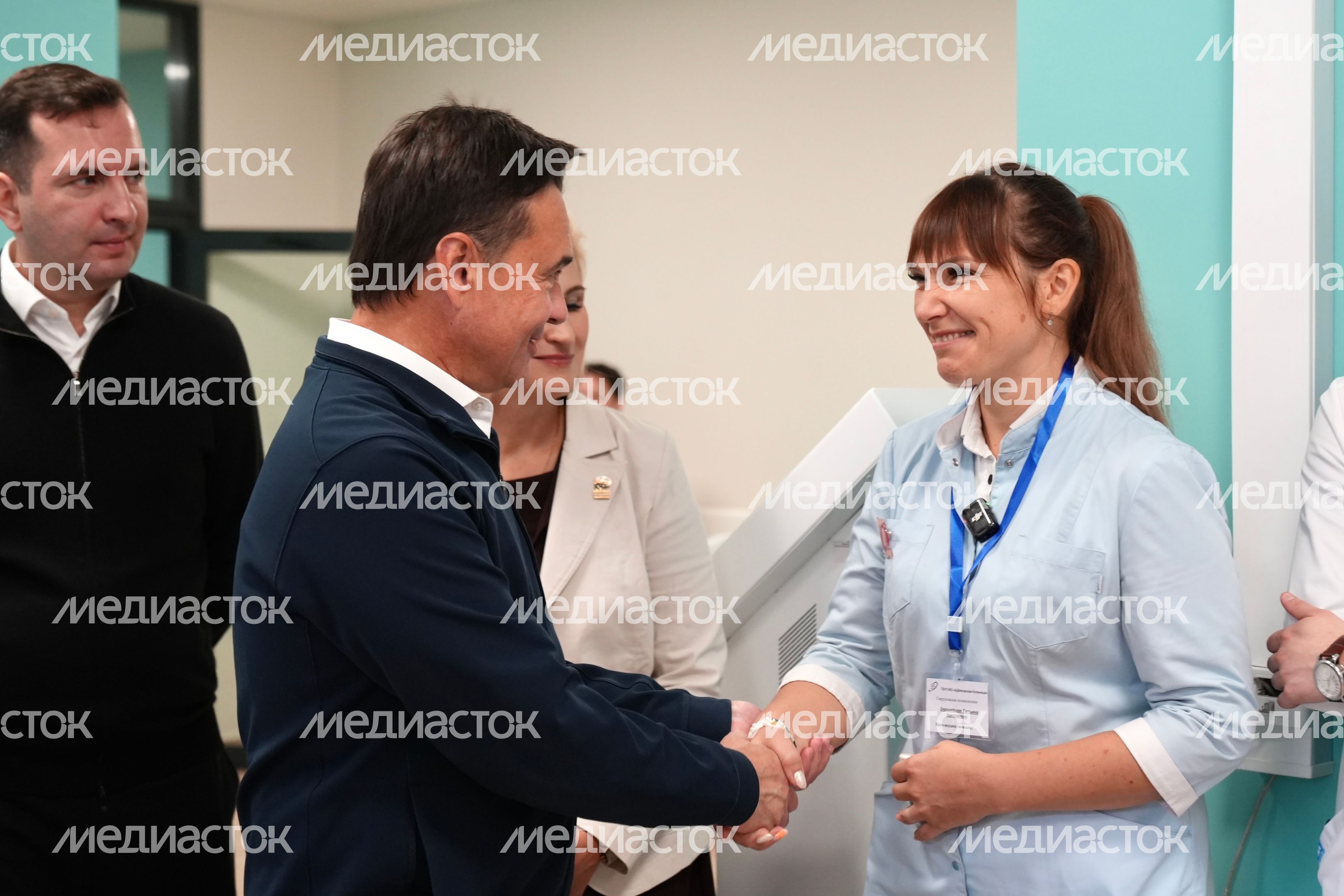 Андрей Воробьев проверил работу комплексной поликлиники в пгт Свердловский г.о. Лосино-Петровский Андрей Воробьев проверил работу комплексной поликлиники в пгт Свердловский г.о. Лосино-Петровский