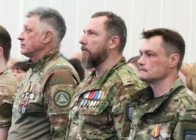 Бойцы отряда БАРС получили государственные награды