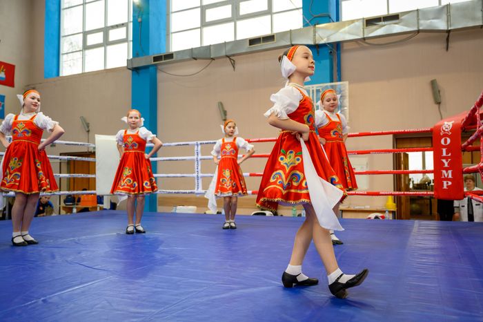 Выступление танцевального коллектива на XIII турнире по боксу памяти мастера спорта России Сергея Нейчева в Дзержинском
