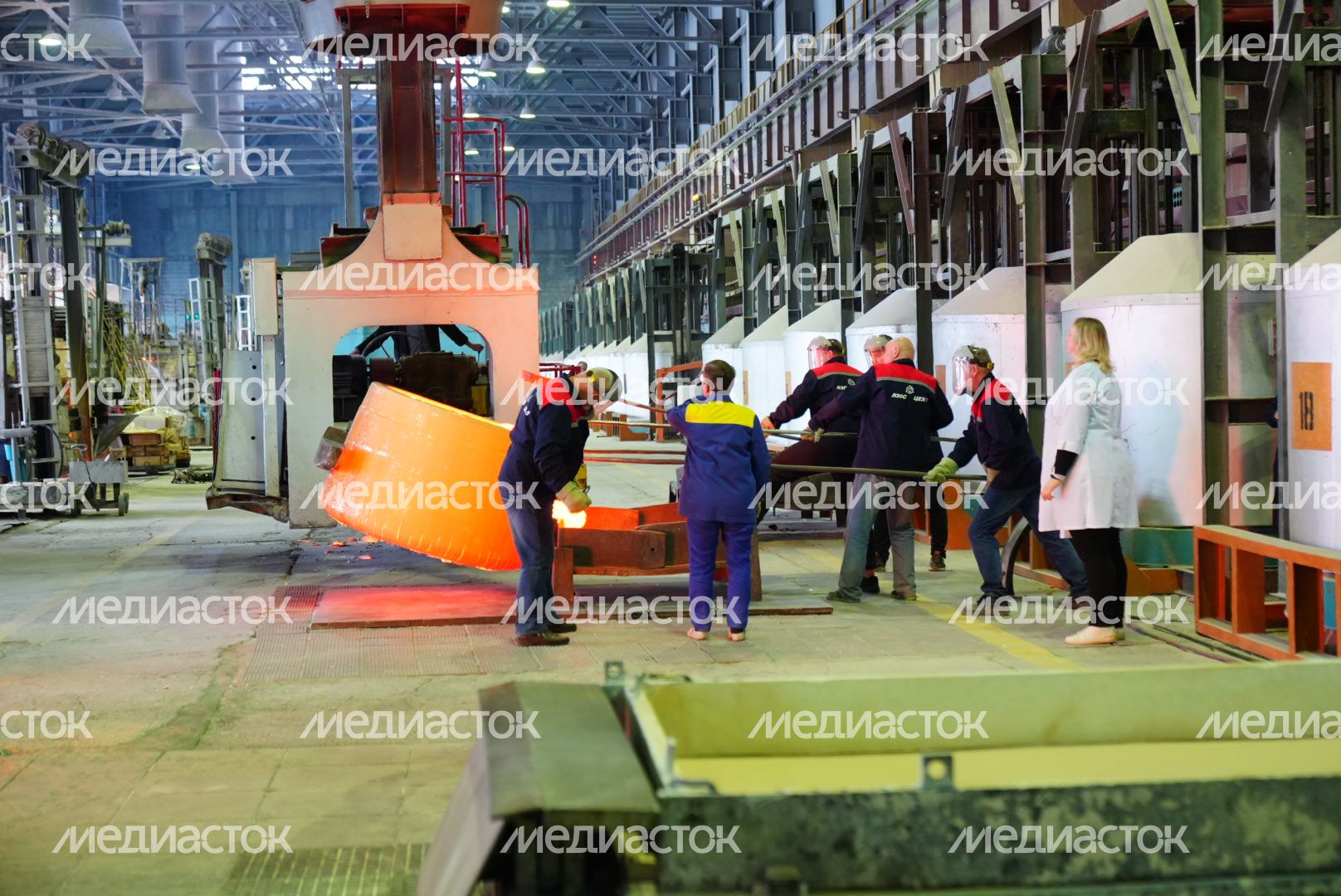 Посещение губернатором завода оптического стекла в Лыткарино