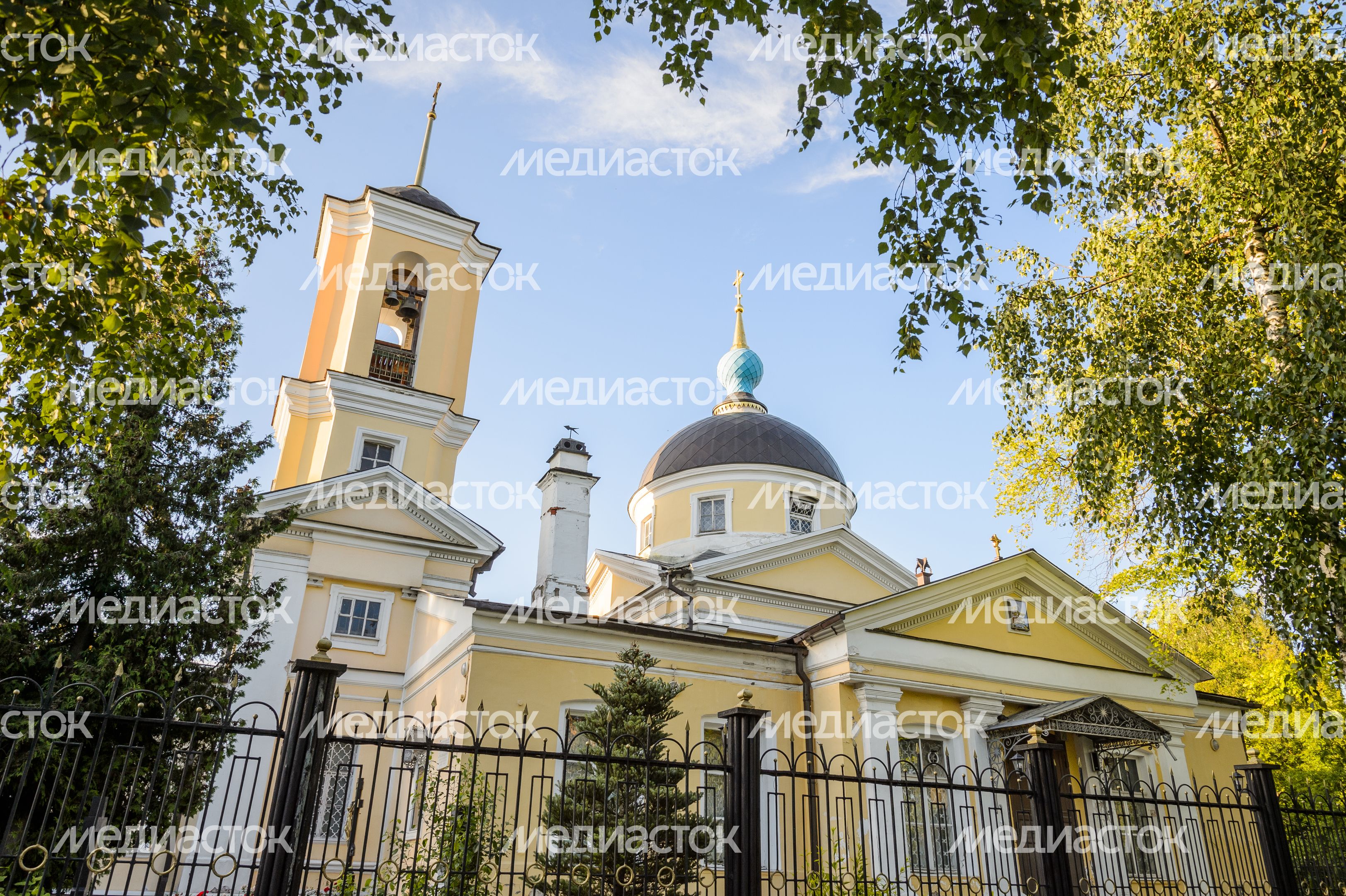 Королев. Космодамианская церковь Королев. Космодамианская церковь