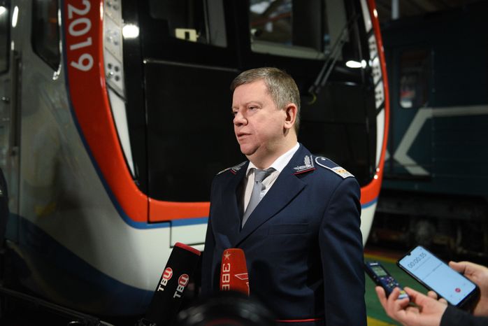 Кварцевание и обеззараживание вагонов метро в Москве