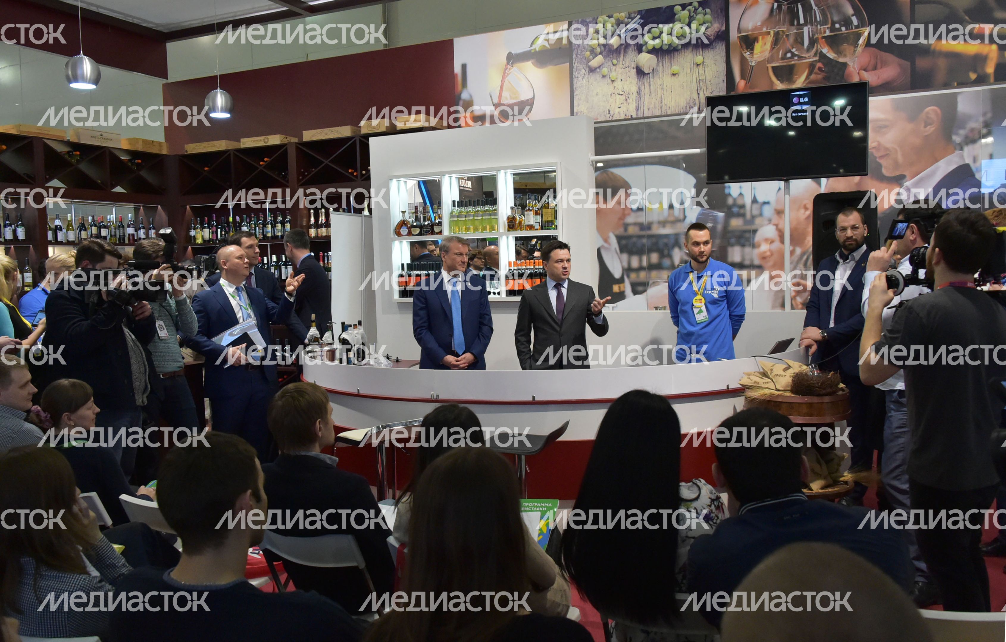 А. Воробьев посетил выставку «МЕТРО ЭКСПО – 2015»