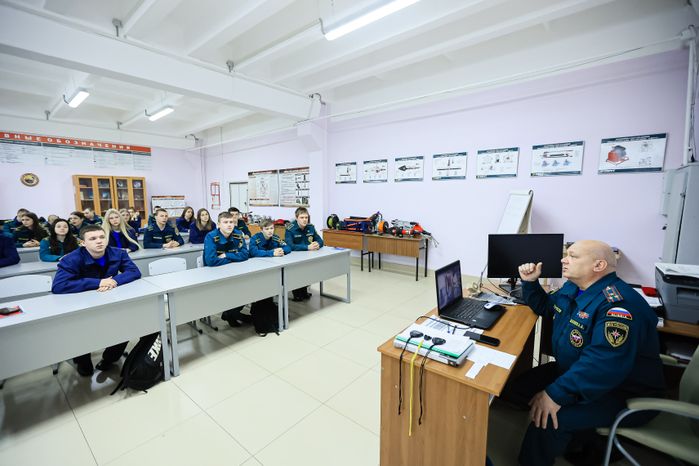 Посещение Губернатором Павлово-Посадского Техникума