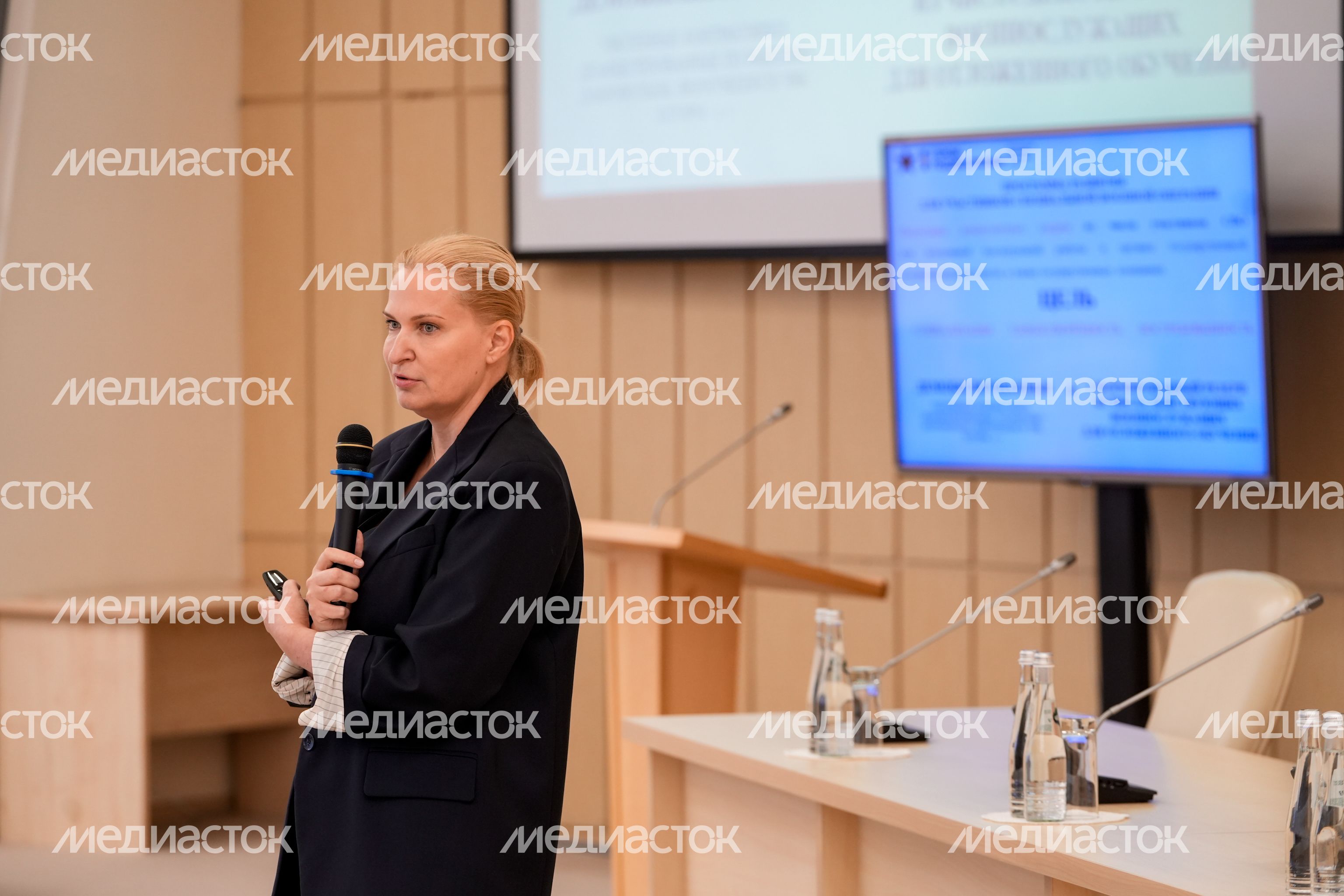 Первое заседание общественного совета региональной программы "Герои Подмосковья" Первое заседание общественного совета региональной программы "Герои Подмосковья"