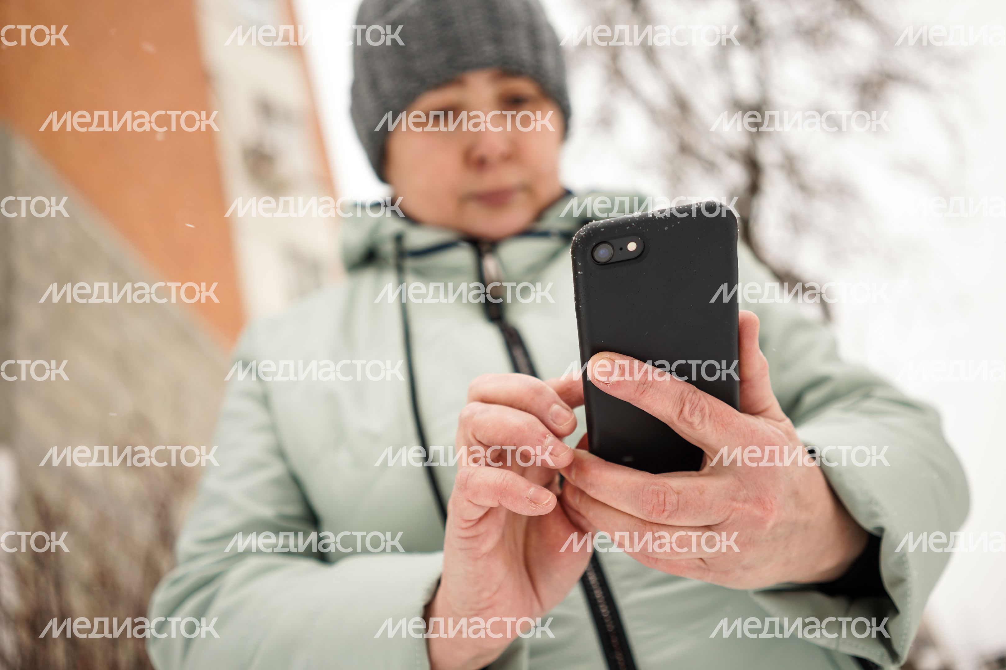 Мобильные телефоны