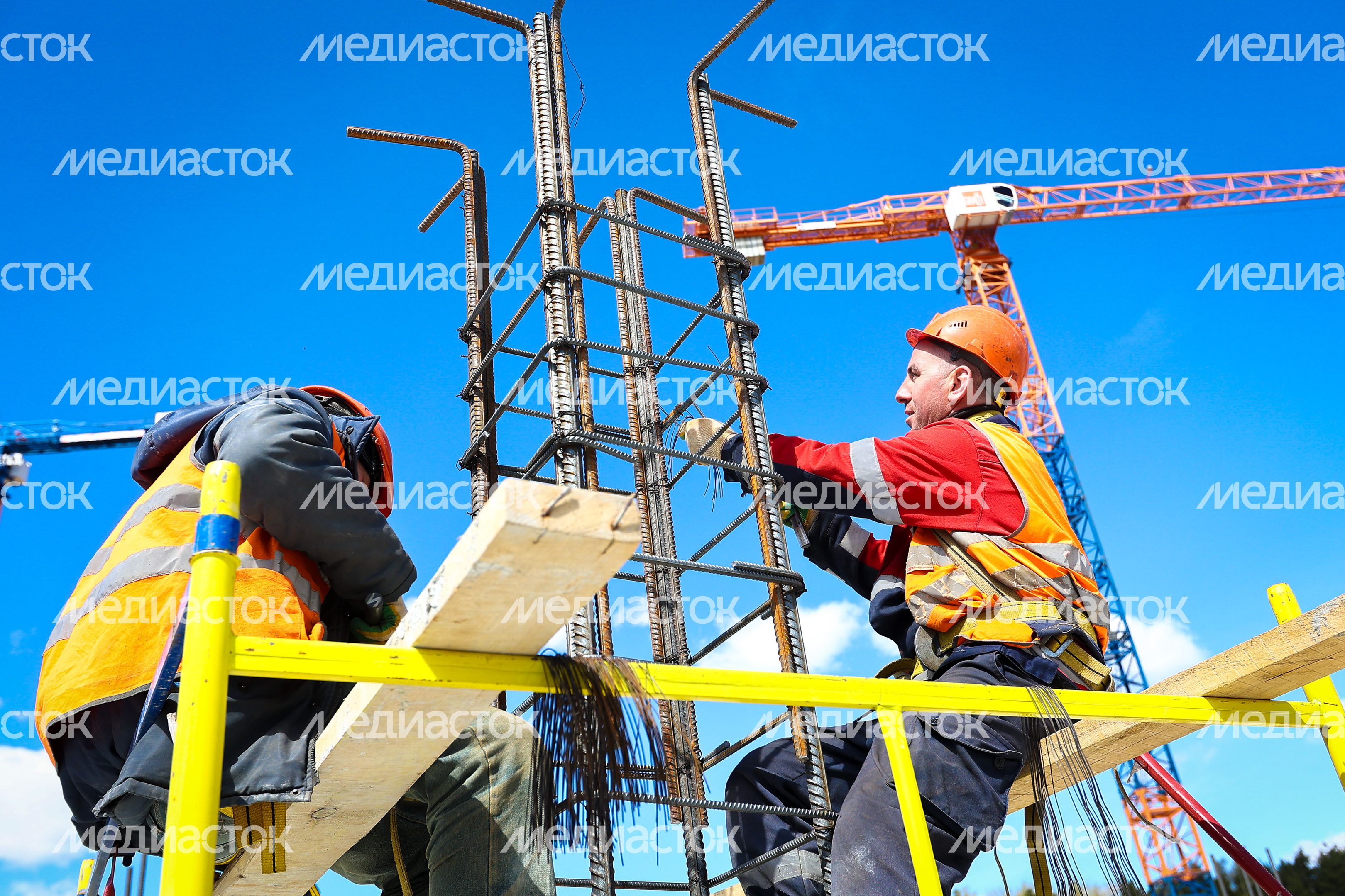 Проверка Губернатором Подмосковья хода строительства Московской областной детской больницы