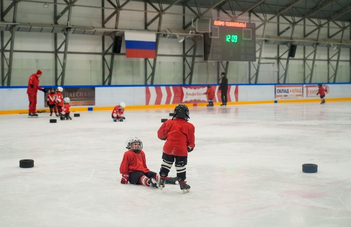 Андрей Воробьев посетил обновленный спорткомплекс "Орион" в Балашихе