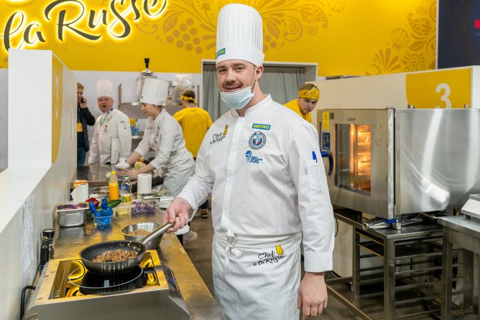 Всероссийский кулинарный чемпионат среди шеф-поваров Chef a la Russe прошел на выставке Food Expo