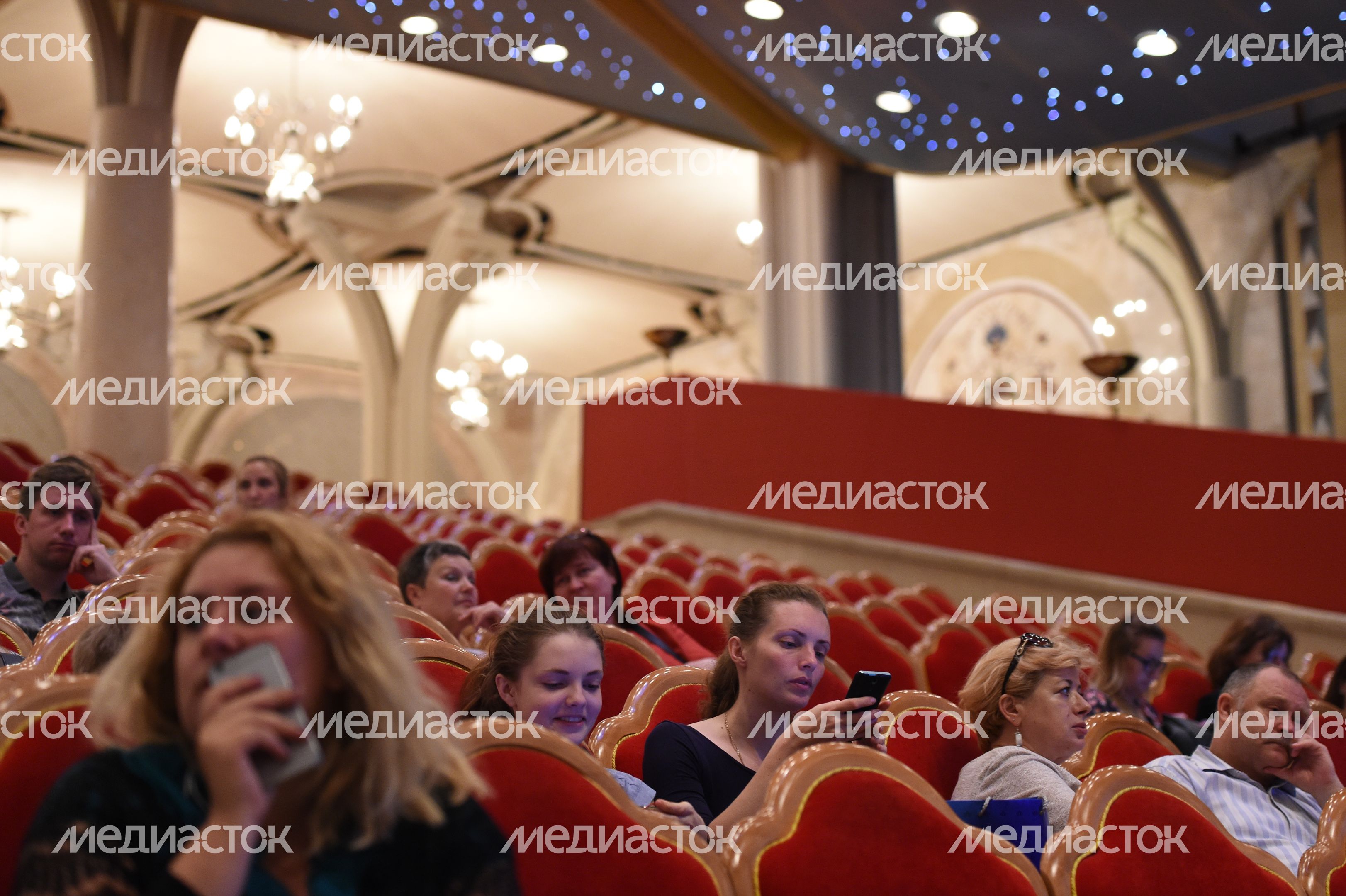 Мультимедийное представление «Троица. Ожившая история» в Москве Мультимедийное представление «Троица. Ожившая история» в Москве