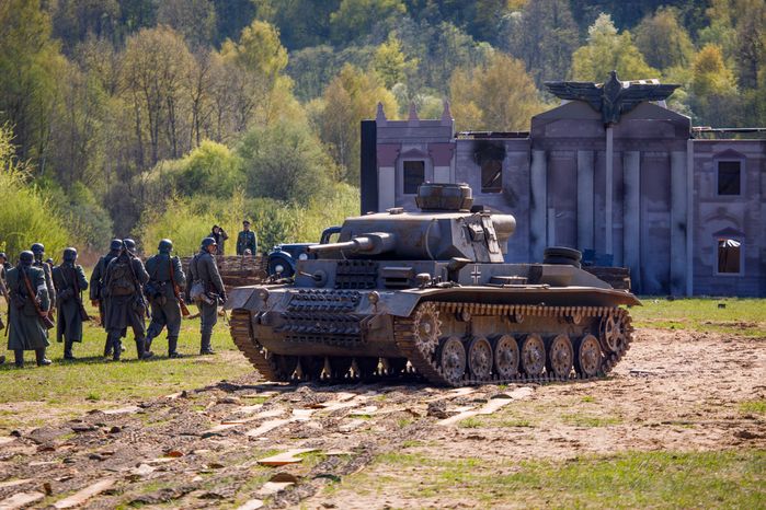 Военно-историческая реконструкция "Успех в единстве поколений" в Химках