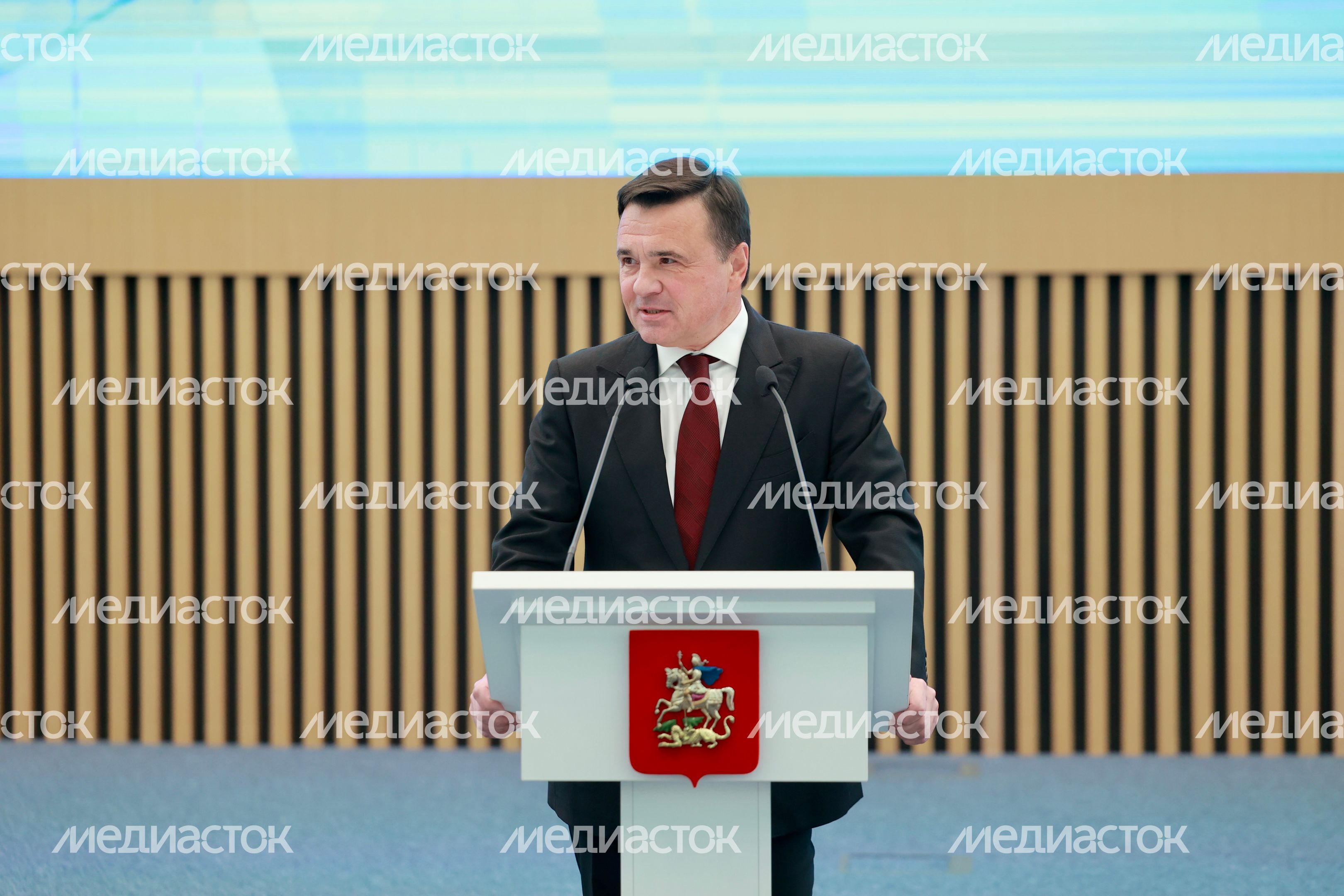 Андрей Воробьев поздравил подмосковных учителей с профессиональным праздником Андрей Воробьев поздравил подмосковных учителей с профессиональным праздником